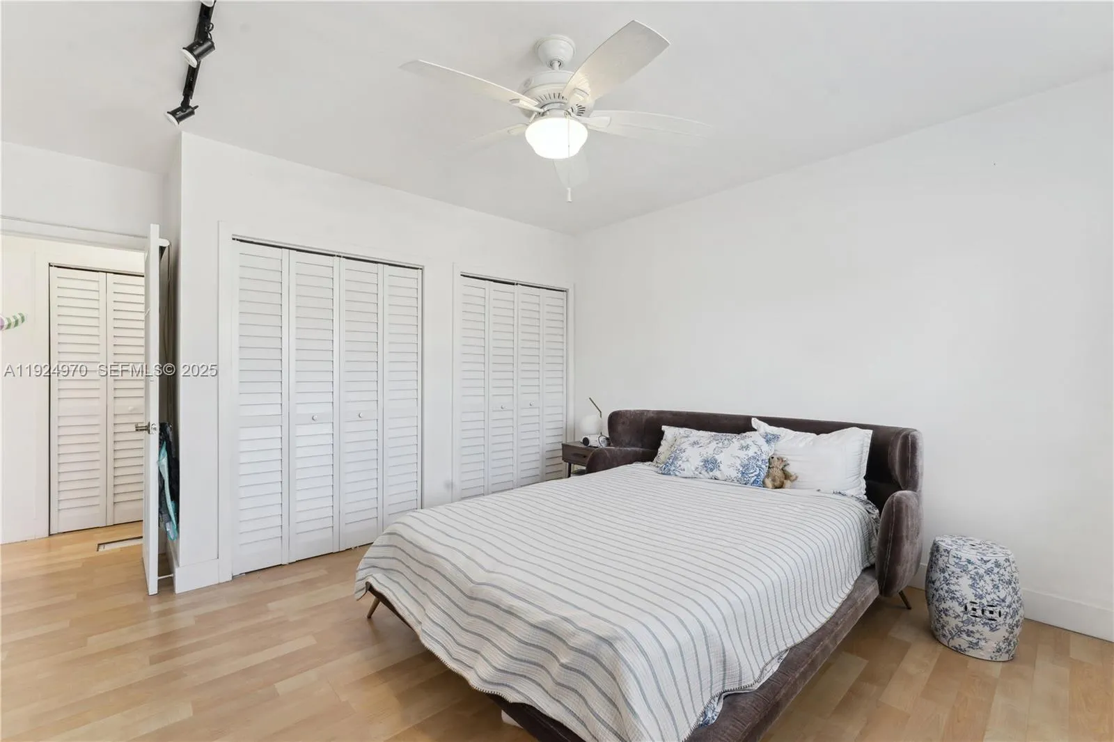 7440 Byron Ave 1b, Miami Beach, Florida 33141, Miami Beach, Florida 33141, 1 Bedroom Bedrooms, ,1 BathroomBathrooms,Residential Lease,For Rent,7440 Byron Ave 1b, Miami Beach, Florida 33141,A11924970