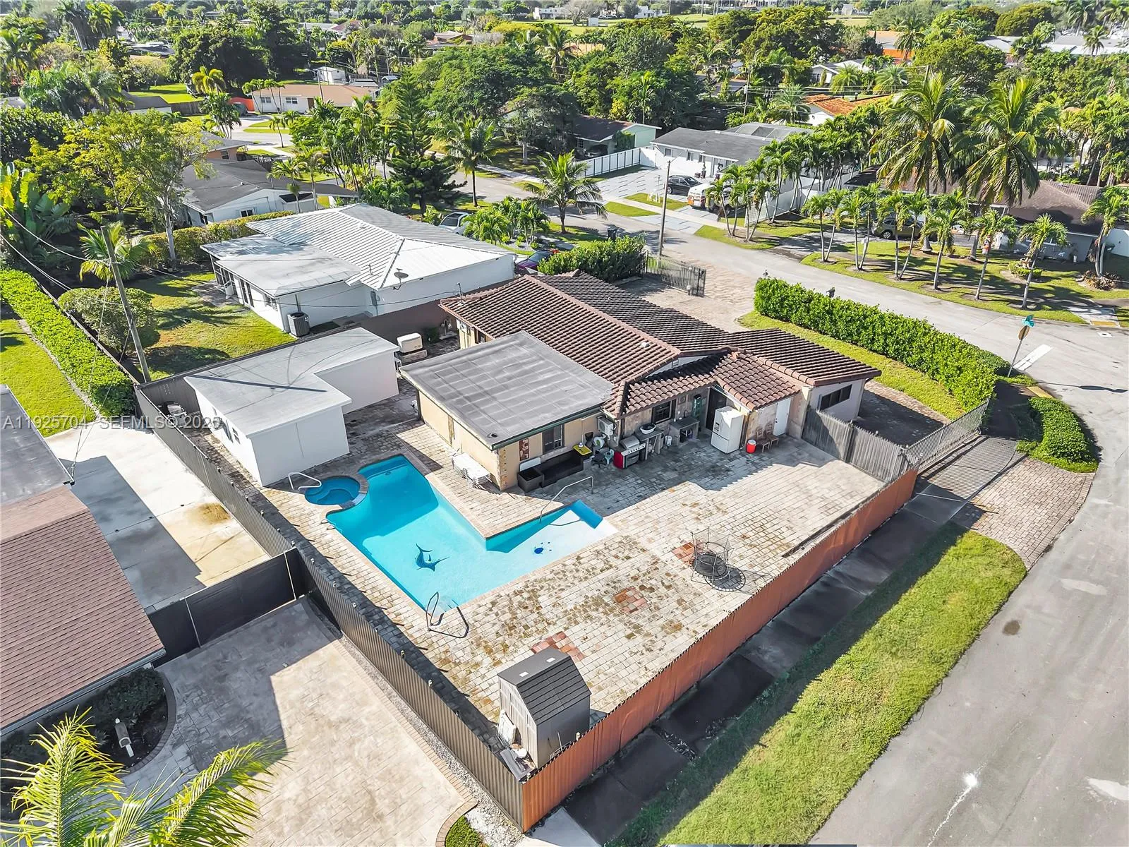 9940 Sw 72nd St, Miami, Florida 33173, Miami, Florida 33173, 4 Bedrooms Bedrooms, ,4 BathroomsBathrooms,Residential,For Sale,9940 Sw 72nd St, Miami, Florida 33173,A11925704