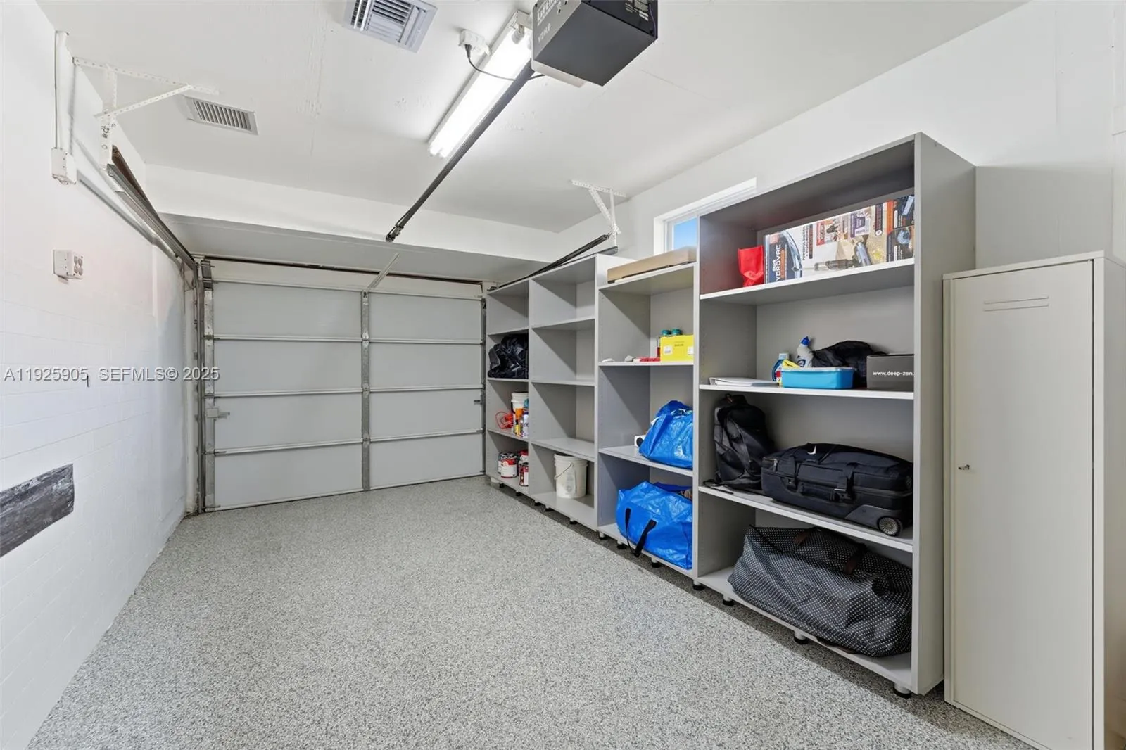 251 N 71st Ave 251, Hollywood, Florida 33024, Hollywood, Florida 33024, 3 Bedrooms Bedrooms, ,2 BathroomsBathrooms,Residential Lease,For Rent,251 N 71st Ave 251, Hollywood, Florida 33024,A11925905