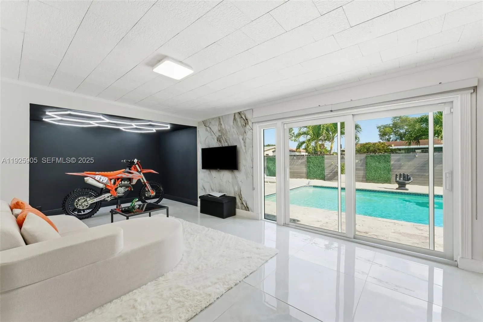 251 N 71st Ave 251, Hollywood, Florida 33024, Hollywood, Florida 33024, 3 Bedrooms Bedrooms, ,2 BathroomsBathrooms,Residential Lease,For Rent,251 N 71st Ave 251, Hollywood, Florida 33024,A11925905