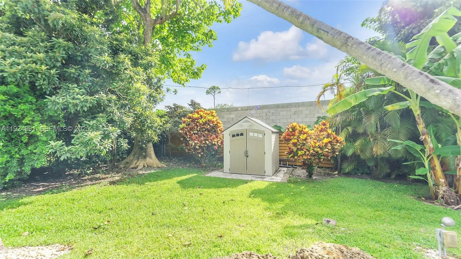 9220 Sw 94th Pl, Miami, Florida 33176, Miami, Florida 33176, 4 Bedrooms Bedrooms, ,4 BathroomsBathrooms,Residential,For Sale,9220 Sw 94th Pl, Miami, Florida 33176,A11924991