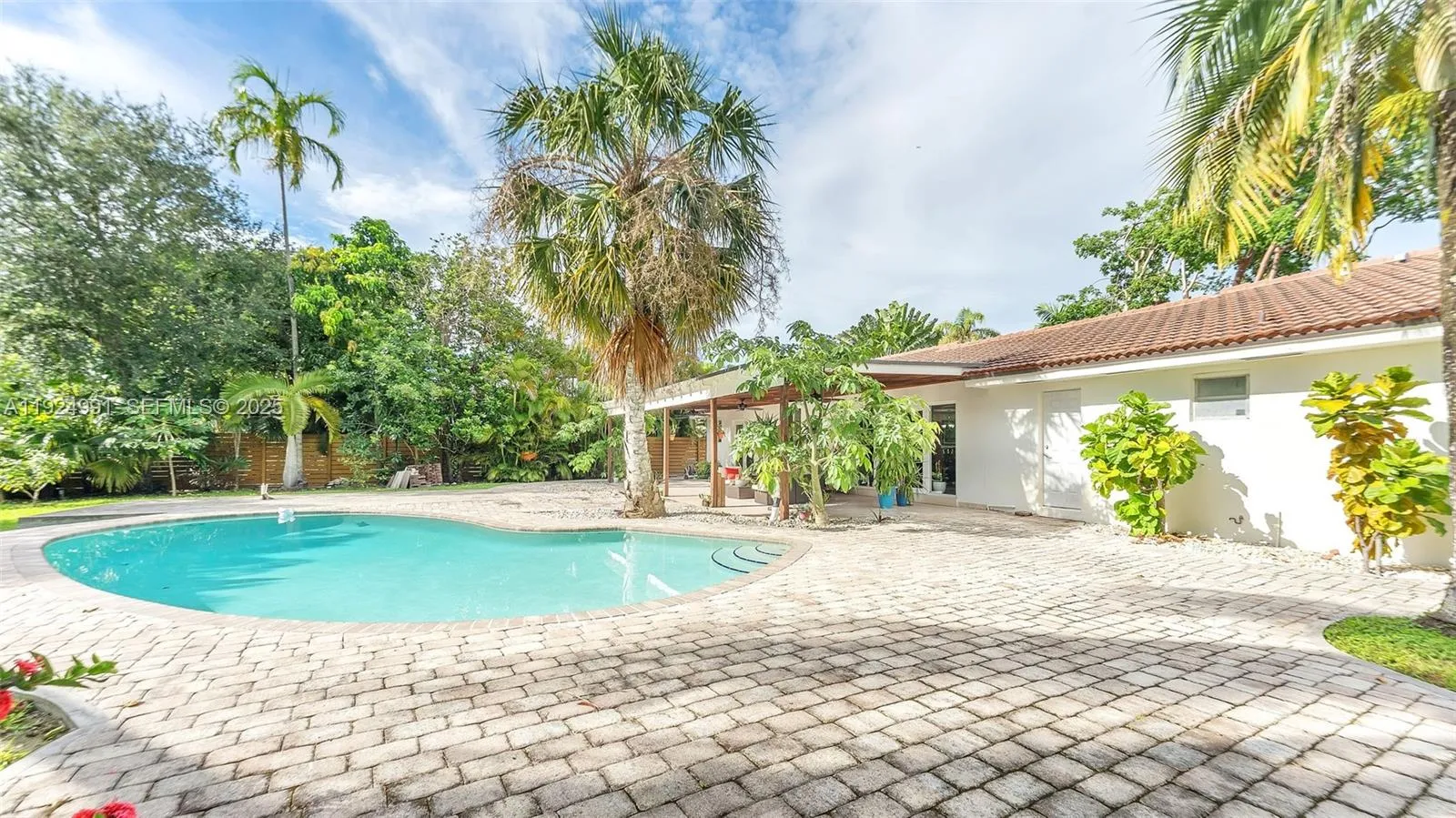 9220 Sw 94th Pl, Miami, Florida 33176, Miami, Florida 33176, 4 Bedrooms Bedrooms, ,4 BathroomsBathrooms,Residential,For Sale,9220 Sw 94th Pl, Miami, Florida 33176,A11924991