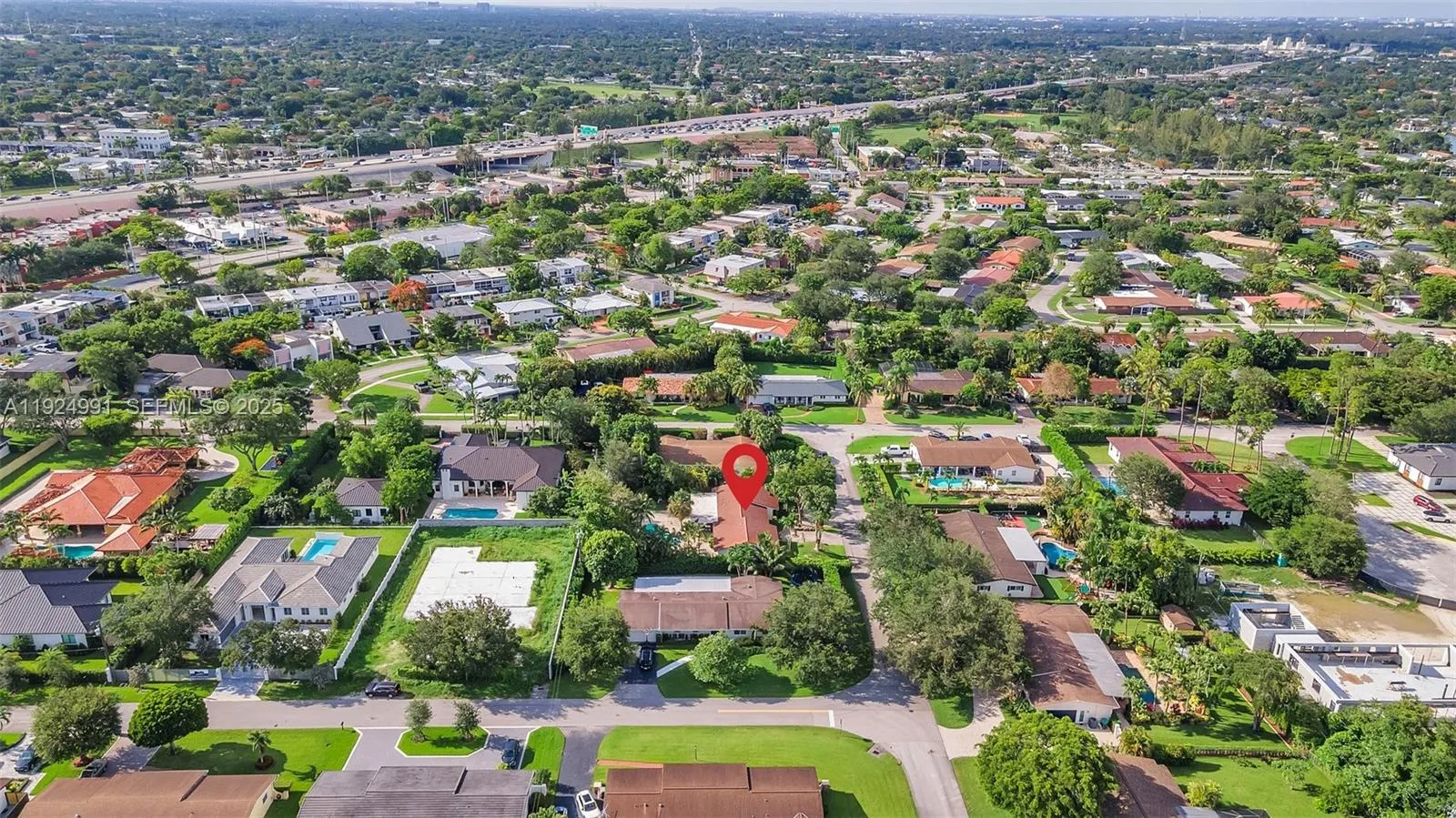 9220 Sw 94th Pl, Miami, Florida 33176, Miami, Florida 33176, 4 Bedrooms Bedrooms, ,4 BathroomsBathrooms,Residential,For Sale,9220 Sw 94th Pl, Miami, Florida 33176,A11924991