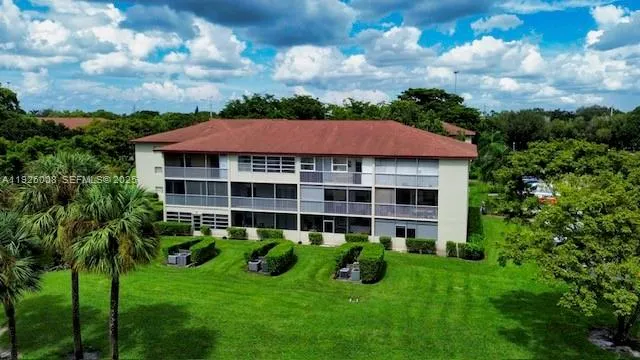 150 Sw 134th Way 203r, Pembroke Pines, Florida 330, Pembroke Pines, Florida 33027, 2 Bedrooms Bedrooms, ,1 BathroomBathrooms,Residential Lease,For Rent,150 Sw 134th Way 203r, Pembroke Pines, Florida 330,A11926008