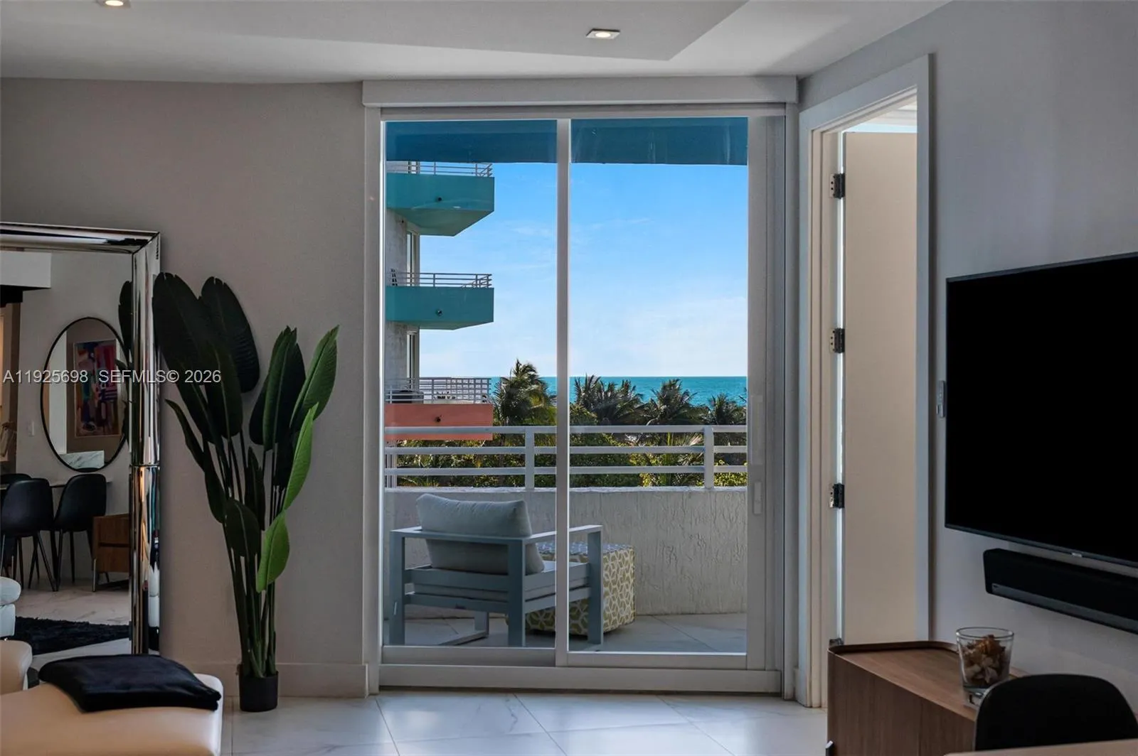 225 Collins Ave 6j, Miami Beach, Florida 33139, Miami Beach, Florida 33139, 1 Bedroom Bedrooms, ,1 BathroomBathrooms,Residential,For Sale,225 Collins Ave 6j, Miami Beach, Florida 33139,A11925698