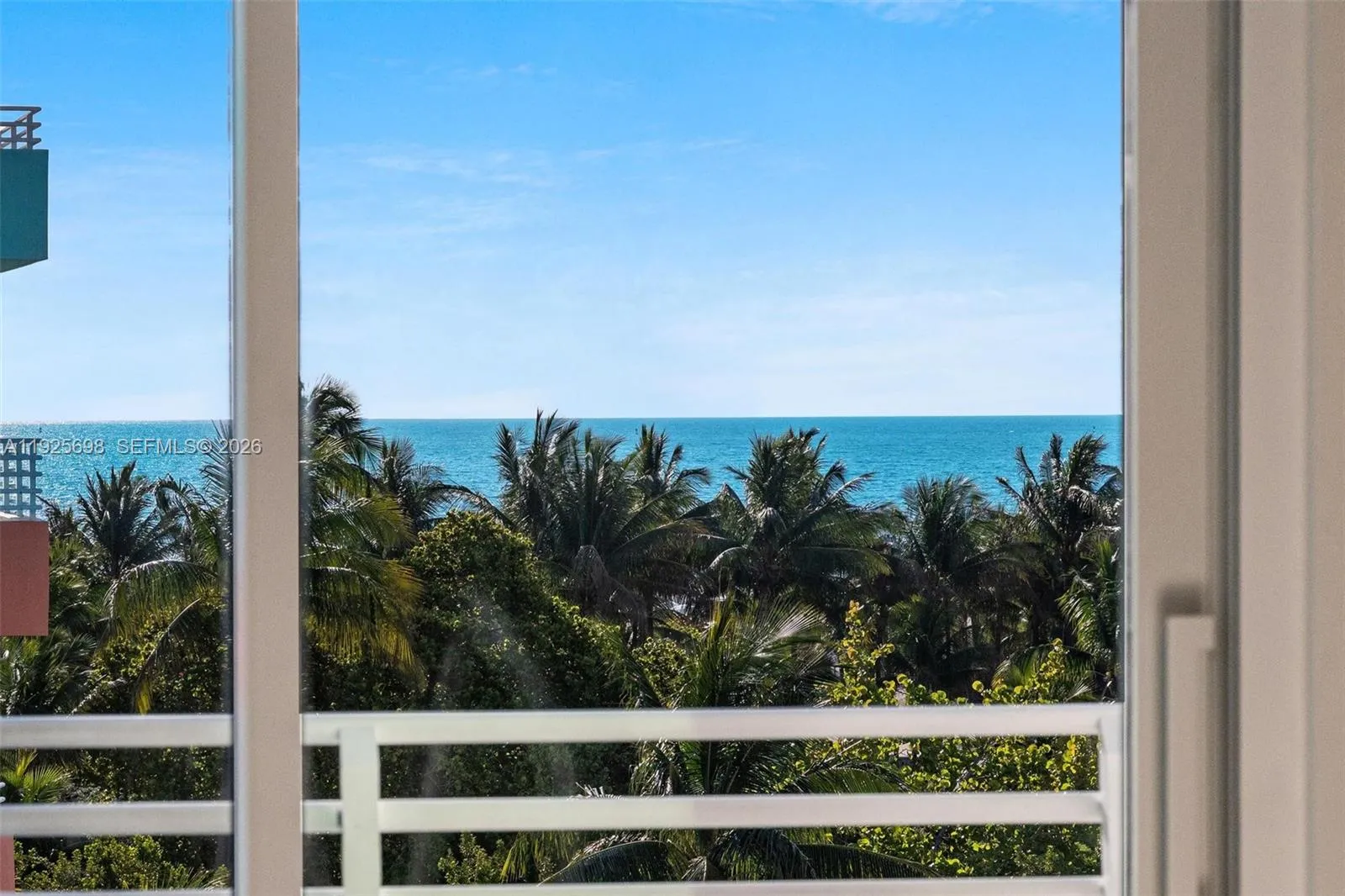 225 Collins Ave 6j, Miami Beach, Florida 33139, Miami Beach, Florida 33139, 1 Bedroom Bedrooms, ,1 BathroomBathrooms,Residential,For Sale,225 Collins Ave 6j, Miami Beach, Florida 33139,A11925698