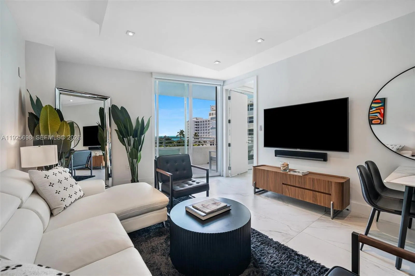 225 Collins Ave 6j, Miami Beach, Florida 33139, Miami Beach, Florida 33139, 1 Bedroom Bedrooms, ,1 BathroomBathrooms,Residential,For Sale,225 Collins Ave 6j, Miami Beach, Florida 33139,A11925698