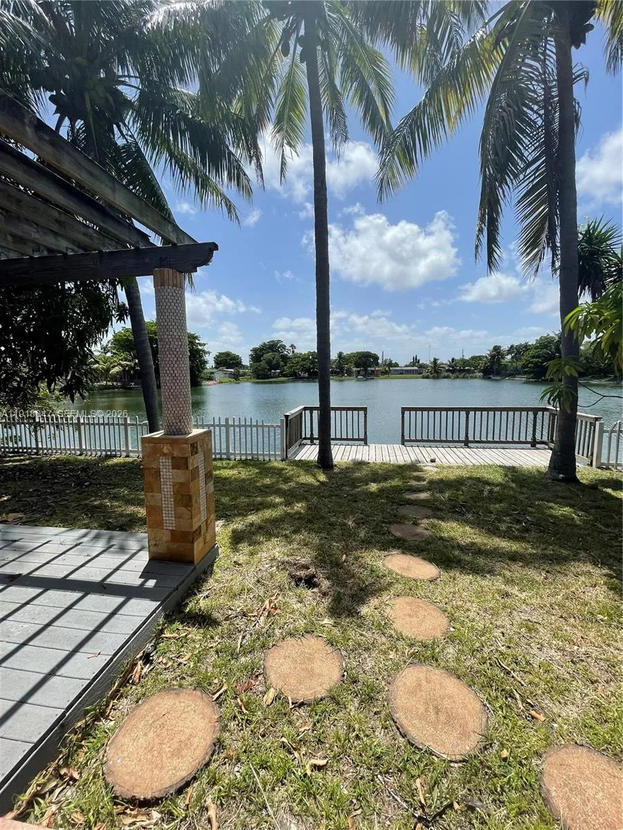 232 Sw 7th Ave 0, Hallandale Beach, Florida 33009, Hallandale Beach, Florida 33009, 3 Bedrooms Bedrooms, ,2 BathroomsBathrooms,Residential Lease,For Rent,232 Sw 7th Ave 0, Hallandale Beach, Florida 33009,A11918047