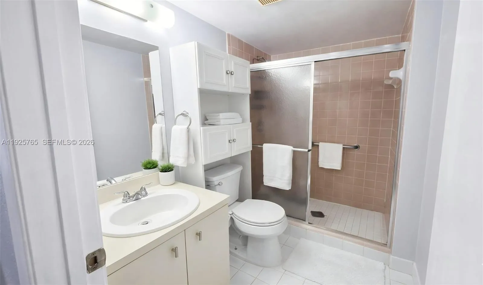 1891 N 61st Ave B106, Hollywood, Florida 33024, Hollywood, Florida 33024, 2 Bedrooms Bedrooms, ,2 BathroomsBathrooms,Residential,For Sale,1891 N 61st Ave B106, Hollywood, Florida 33024,A11925765
