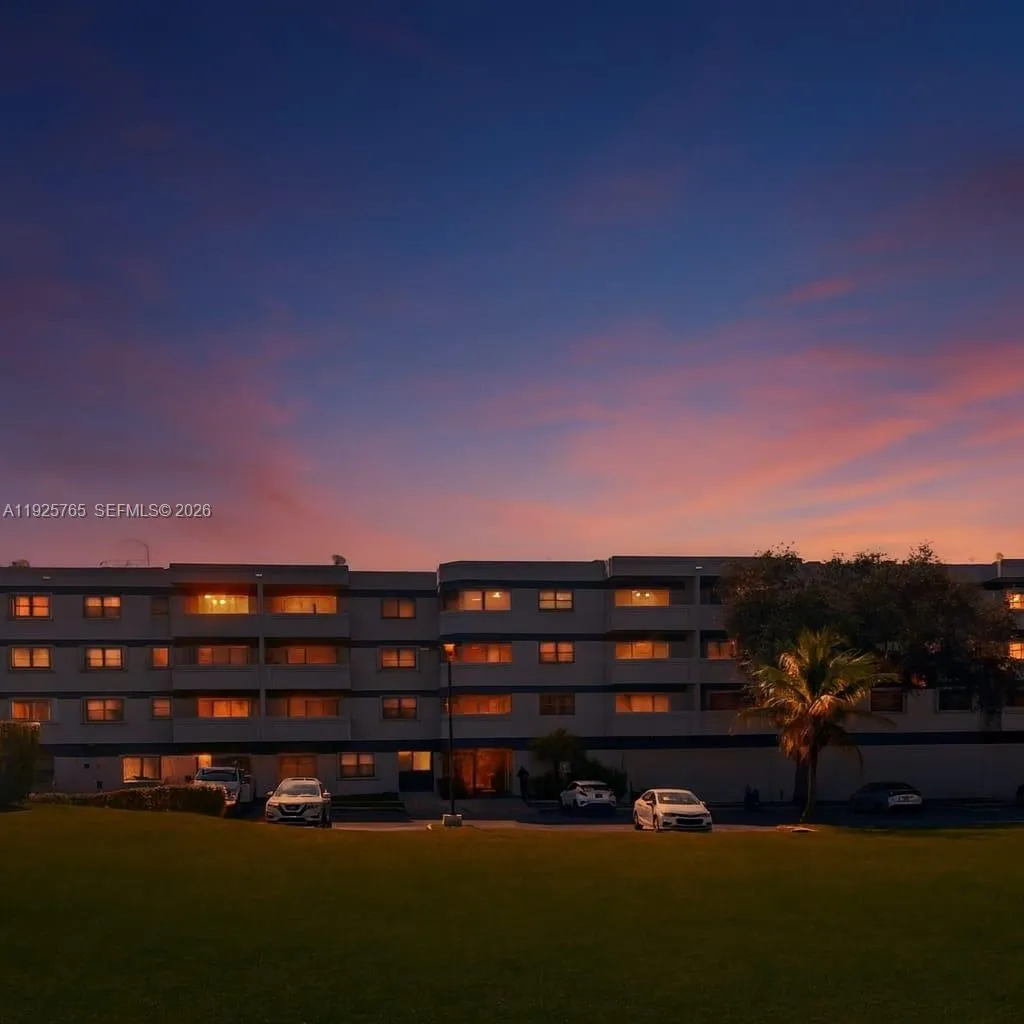 1891 N 61st Ave B106, Hollywood, Florida 33024, Hollywood, Florida 33024, 2 Bedrooms Bedrooms, ,2 BathroomsBathrooms,Residential,For Sale,1891 N 61st Ave B106, Hollywood, Florida 33024,A11925765