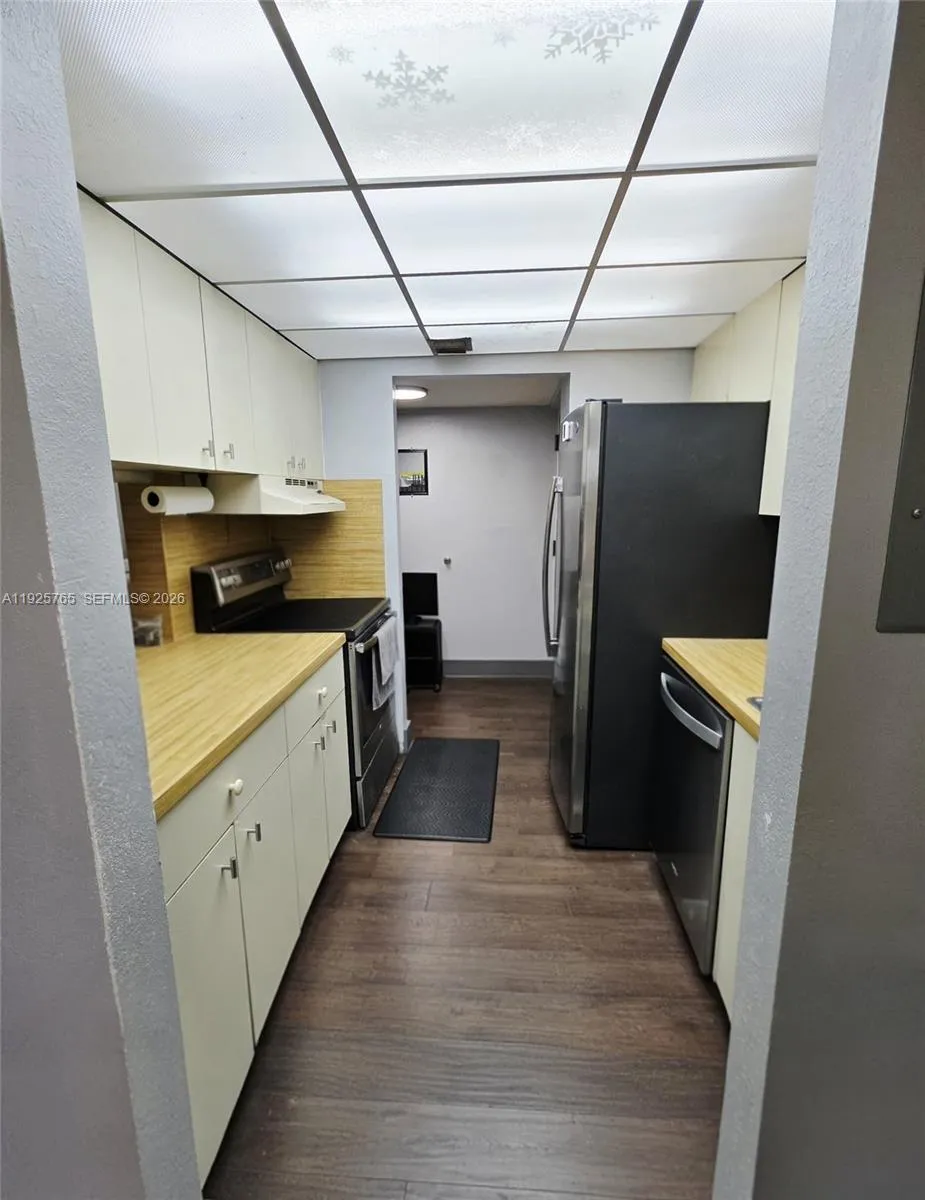 1891 N 61st Ave B106, Hollywood, Florida 33024, Hollywood, Florida 33024, 2 Bedrooms Bedrooms, ,2 BathroomsBathrooms,Residential,For Sale,1891 N 61st Ave B106, Hollywood, Florida 33024,A11925765