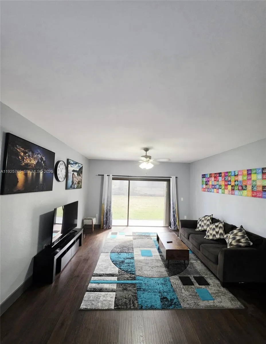 1891 N 61st Ave B106, Hollywood, Florida 33024, Hollywood, Florida 33024, 2 Bedrooms Bedrooms, ,2 BathroomsBathrooms,Residential,For Sale,1891 N 61st Ave B106, Hollywood, Florida 33024,A11925765