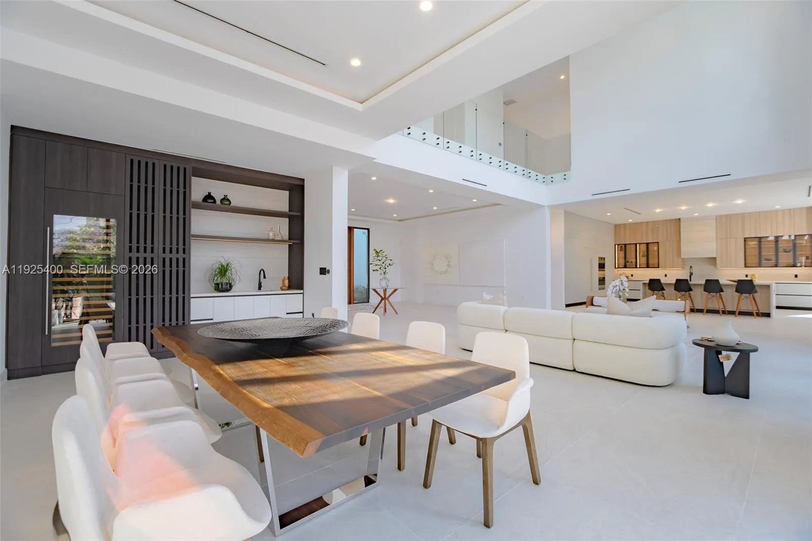 9840 Sw 73rd Ct, Pinecrest, Florida 33156, Pinecrest, Florida 33156, 6 Bedrooms Bedrooms, ,7 BathroomsBathrooms,Residential,For Sale,9840 Sw 73rd Ct, Pinecrest, Florida 33156,A11925400