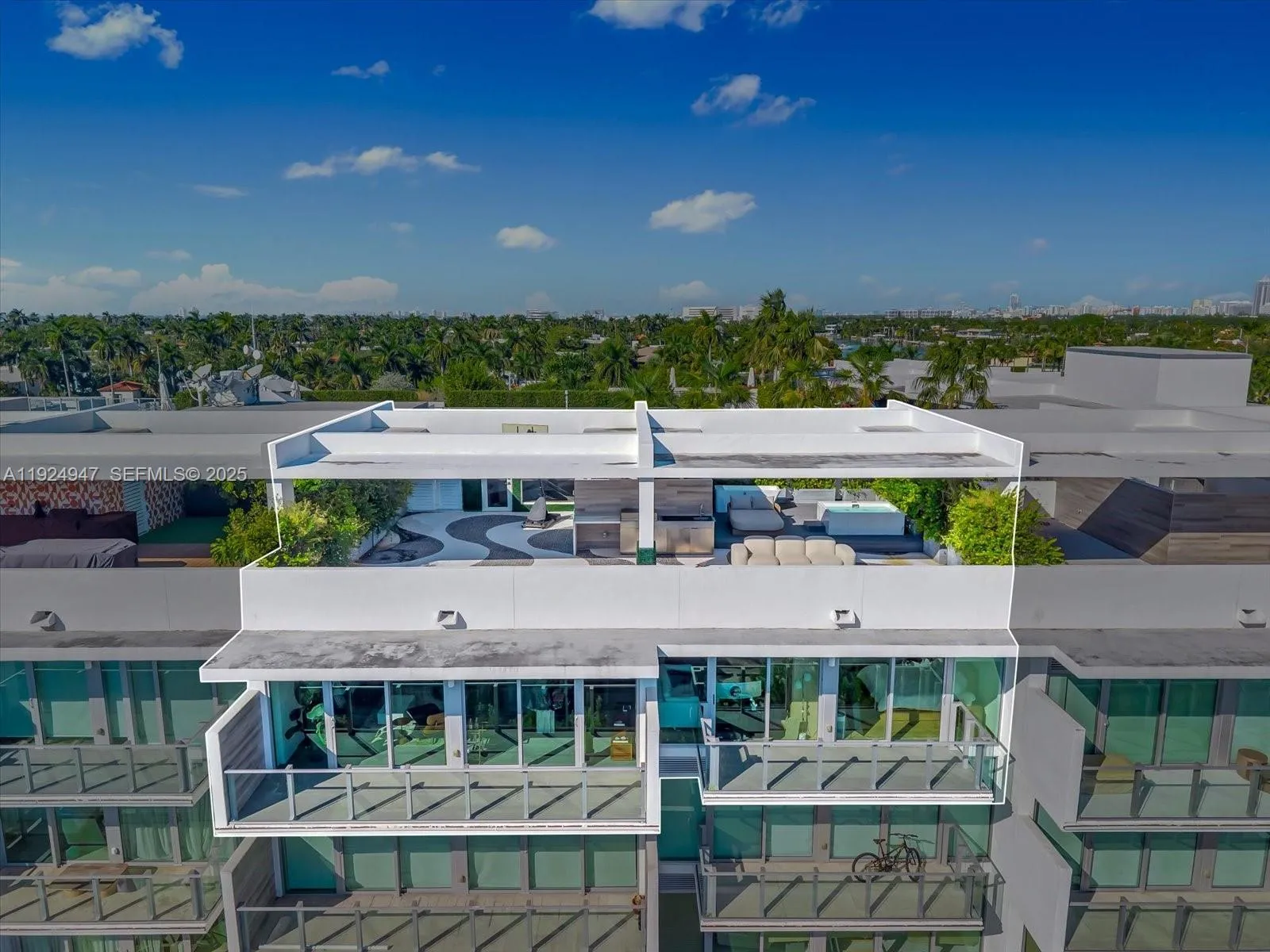 1201 20th St Ph07, Miami Beach, Florida 33139, Miami Beach, Florida 33139, 3 Bedrooms Bedrooms, ,2 BathroomsBathrooms,Residential,For Sale,1201 20th St Ph07, Miami Beach, Florida 33139,A11924947