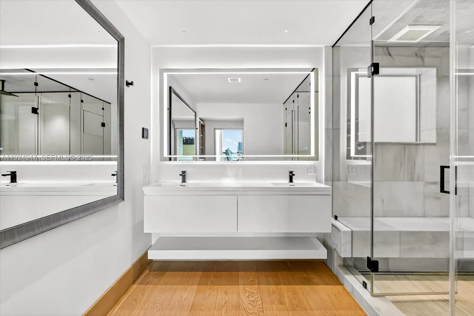 1201 20th St Ph07, Miami Beach, Florida 33139, Miami Beach, Florida 33139, 3 Bedrooms Bedrooms, ,2 BathroomsBathrooms,Residential,For Sale,1201 20th St Ph07, Miami Beach, Florida 33139,A11924947