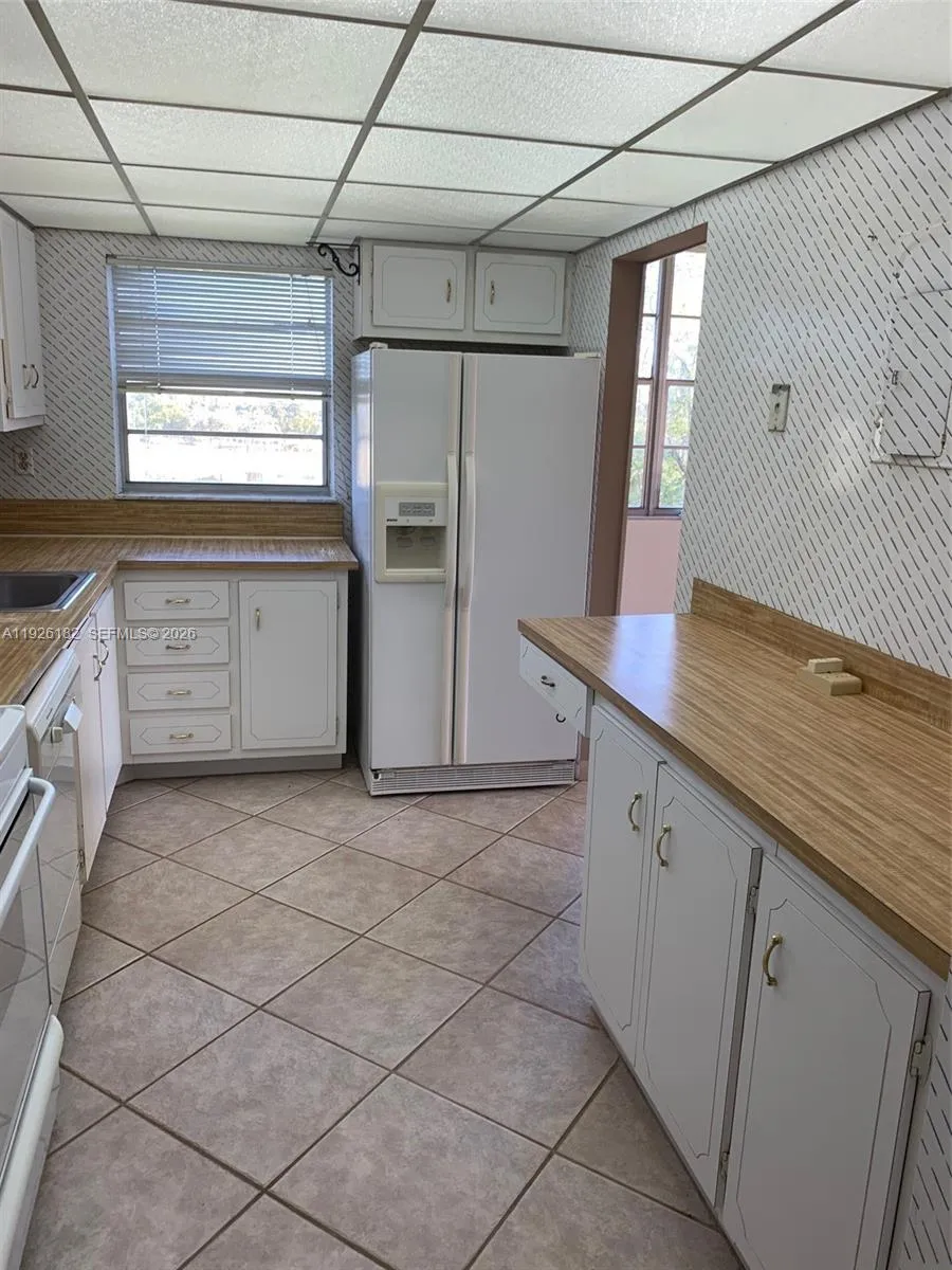 1400 Saint Charles 505, Pembroke Pines, Florida 33, Pembroke Pines, Florida 33026, 2 Bedrooms Bedrooms, ,2 BathroomsBathrooms,Residential,For Sale,1400 Saint Charles 505, Pembroke Pines, Florida 33,A11926182