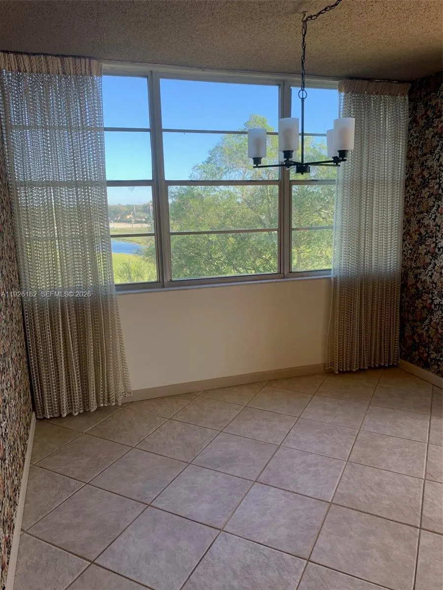 1400 Saint Charles 505, Pembroke Pines, Florida 33, Pembroke Pines, Florida 33026, 2 Bedrooms Bedrooms, ,2 BathroomsBathrooms,Residential,For Sale,1400 Saint Charles 505, Pembroke Pines, Florida 33,A11926182