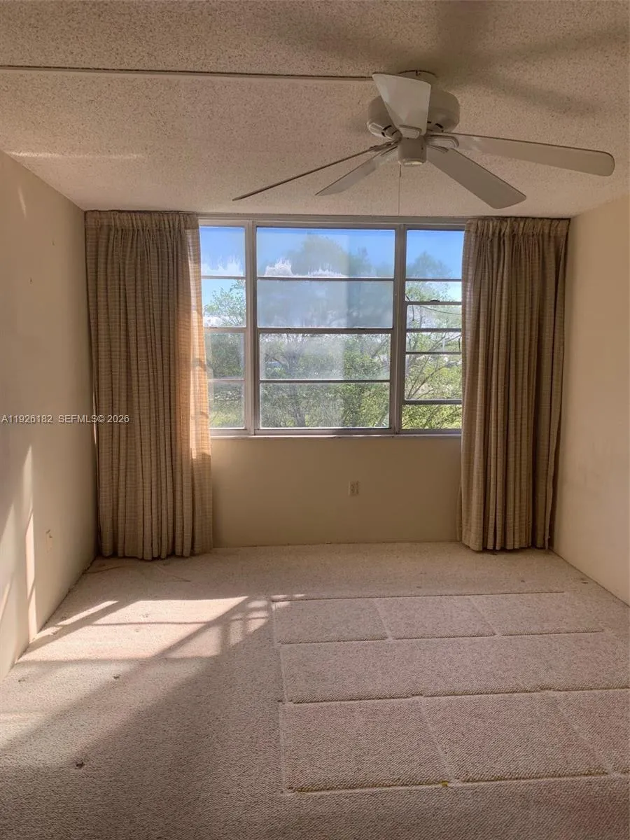 1400 Saint Charles 505, Pembroke Pines, Florida 33, Pembroke Pines, Florida 33026, 2 Bedrooms Bedrooms, ,2 BathroomsBathrooms,Residential,For Sale,1400 Saint Charles 505, Pembroke Pines, Florida 33,A11926182