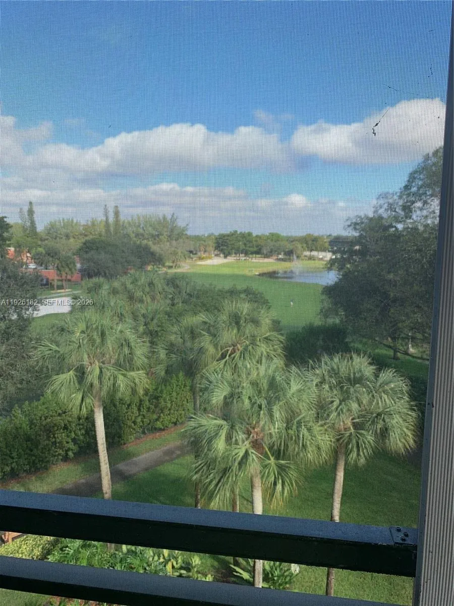 1400 Saint Charles 505, Pembroke Pines, Florida 33, Pembroke Pines, Florida 33026, 2 Bedrooms Bedrooms, ,2 BathroomsBathrooms,Residential,For Sale,1400 Saint Charles 505, Pembroke Pines, Florida 33,A11926182