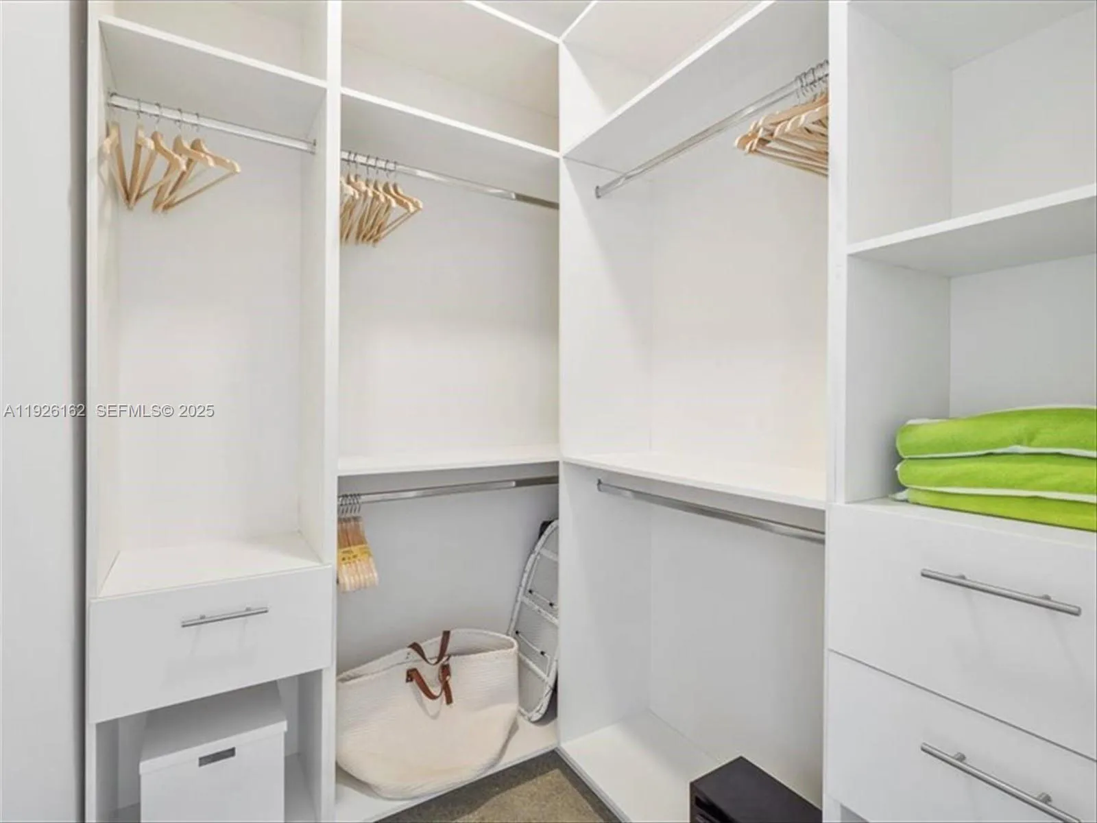 1053 Nw 29th St, Miami, Florida 33127, Miami, Florida 33127, ,Commercial Sale,For Sale,1053 Nw 29th St, Miami, Florida 33127,A11926162