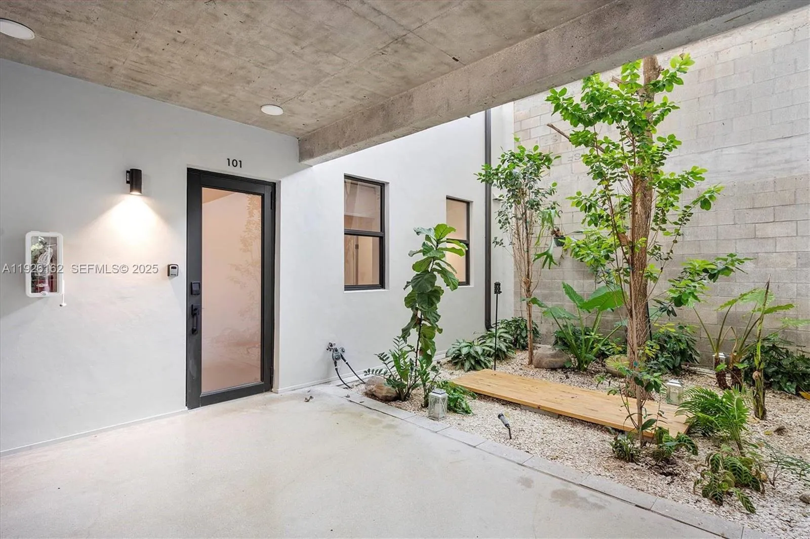 1053 Nw 29th St, Miami, Florida 33127, Miami, Florida 33127, ,Commercial Sale,For Sale,1053 Nw 29th St, Miami, Florida 33127,A11926162