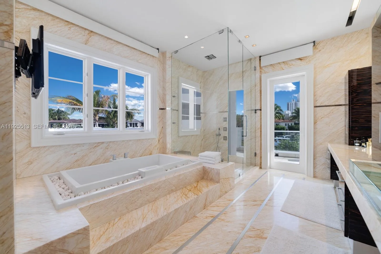 142 S Island Is, Golden Beach, Florida 33160, Golden Beach, Florida 33160, 6 Bedrooms Bedrooms, ,8 BathroomsBathrooms,Residential,For Sale,142 S Island Is, Golden Beach, Florida 33160,A11925513