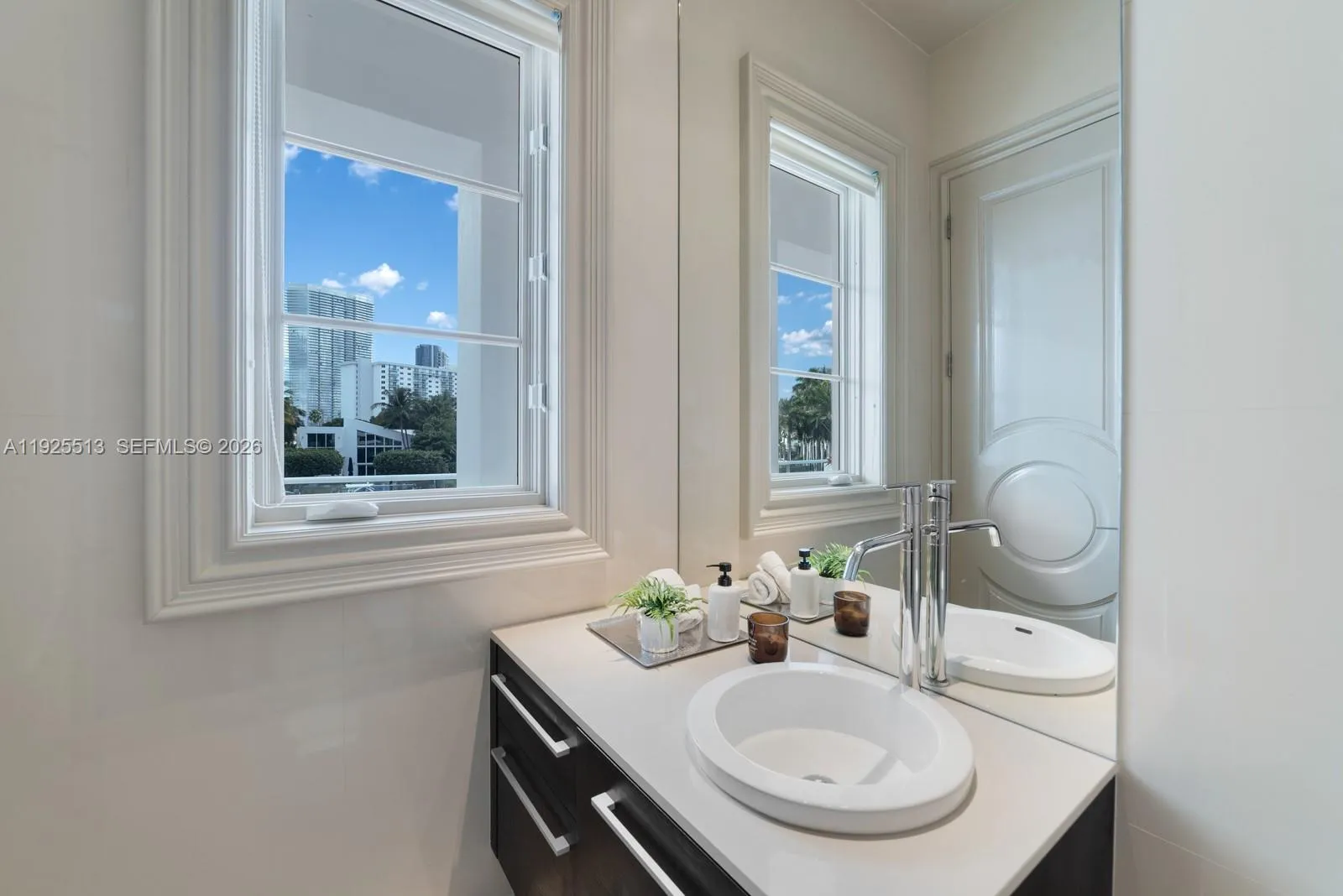142 S Island Is, Golden Beach, Florida 33160, Golden Beach, Florida 33160, 6 Bedrooms Bedrooms, ,8 BathroomsBathrooms,Residential,For Sale,142 S Island Is, Golden Beach, Florida 33160,A11925513
