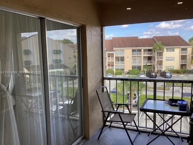 15330 Sw 106th Ter 903, Miami, Florida 33196, Miami, Florida 33196, 2 Bedrooms Bedrooms, ,2 BathroomsBathrooms,Residential Lease,For Rent,15330 Sw 106th Ter 903, Miami, Florida 33196,A11924398