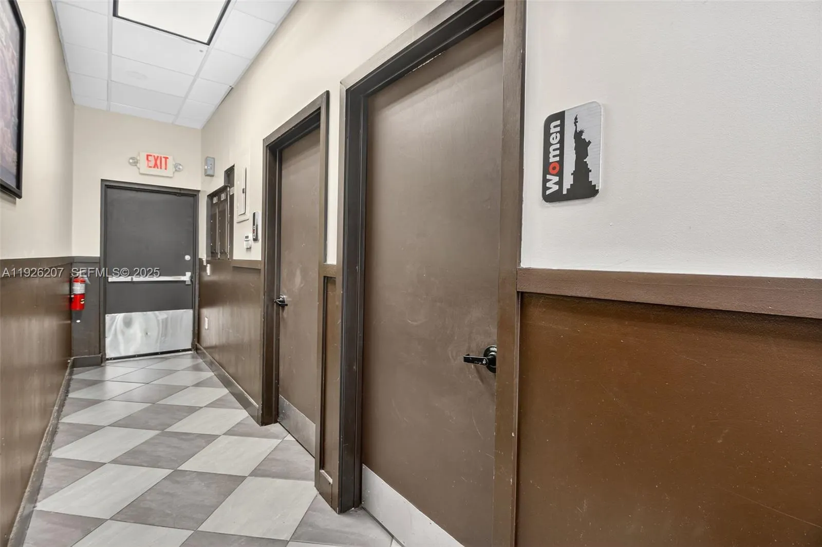 Fully Turnkey Restaurant For Sale In The Heart Of, Pinecrest, Florida 33156, ,Business Opportunity,For Sale,Fully Turnkey Restaurant For Sale In The Heart Of ,A11926207