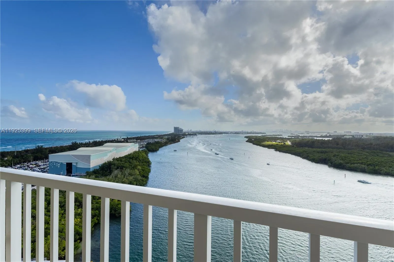 300 Se Bayview Dr 2114, Sunny Isles Beach, Florida, Sunny Isles Beach, Florida 33160, 1 Bedroom Bedrooms, ,1 BathroomBathrooms,Residential,For Sale,300 Se Bayview Dr 2114, Sunny Isles Beach, Florida,A11925399