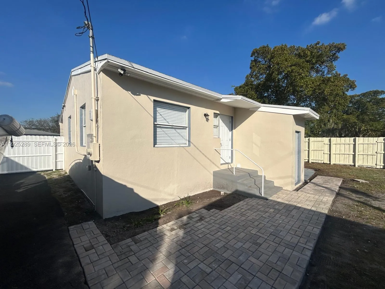 806 Nw 18th St, Fort Lauderdale, Florida 33311, Fort Lauderdale, Florida 33311, 3 Bedrooms Bedrooms, ,2 BathroomsBathrooms,Residential,For Sale,806 Nw 18th St, Fort Lauderdale, Florida 33311,A11925289