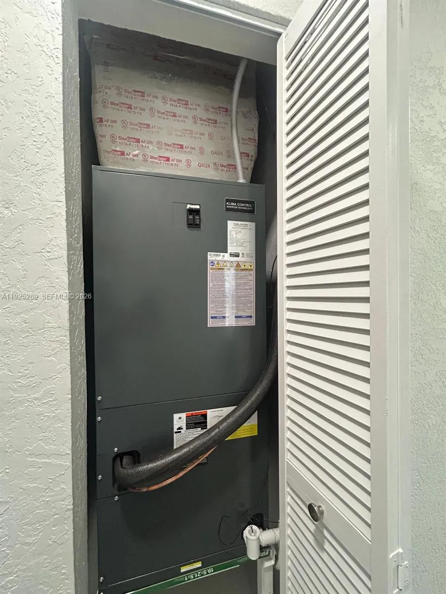 806 Nw 18th St, Fort Lauderdale, Florida 33311, Fort Lauderdale, Florida 33311, 3 Bedrooms Bedrooms, ,2 BathroomsBathrooms,Residential,For Sale,806 Nw 18th St, Fort Lauderdale, Florida 33311,A11925289