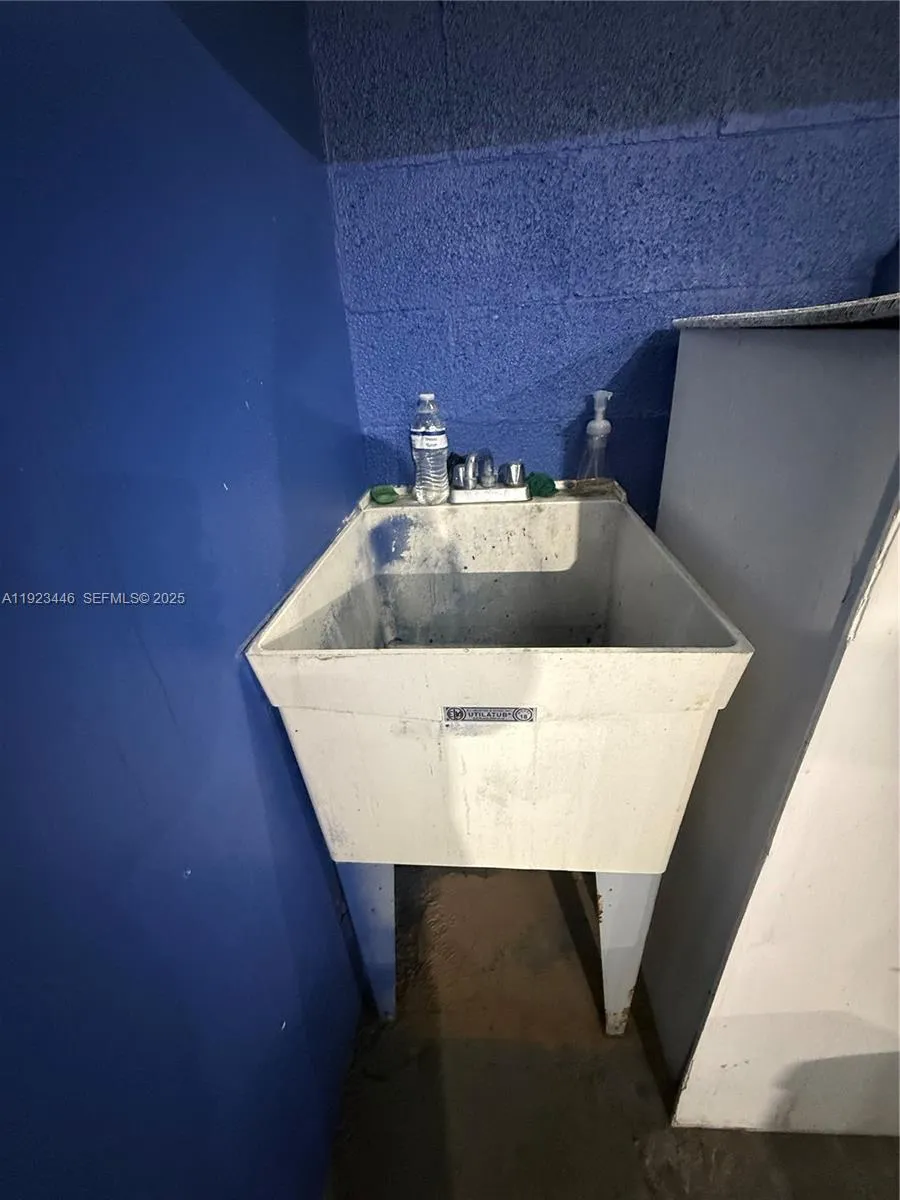 8191 Nw 91st Ter 1, Medley, Florida 33166, Medley, Florida 33166, ,Commercial Lease,For Rent,8191 Nw 91st Ter 1, Medley, Florida 33166,A11923446