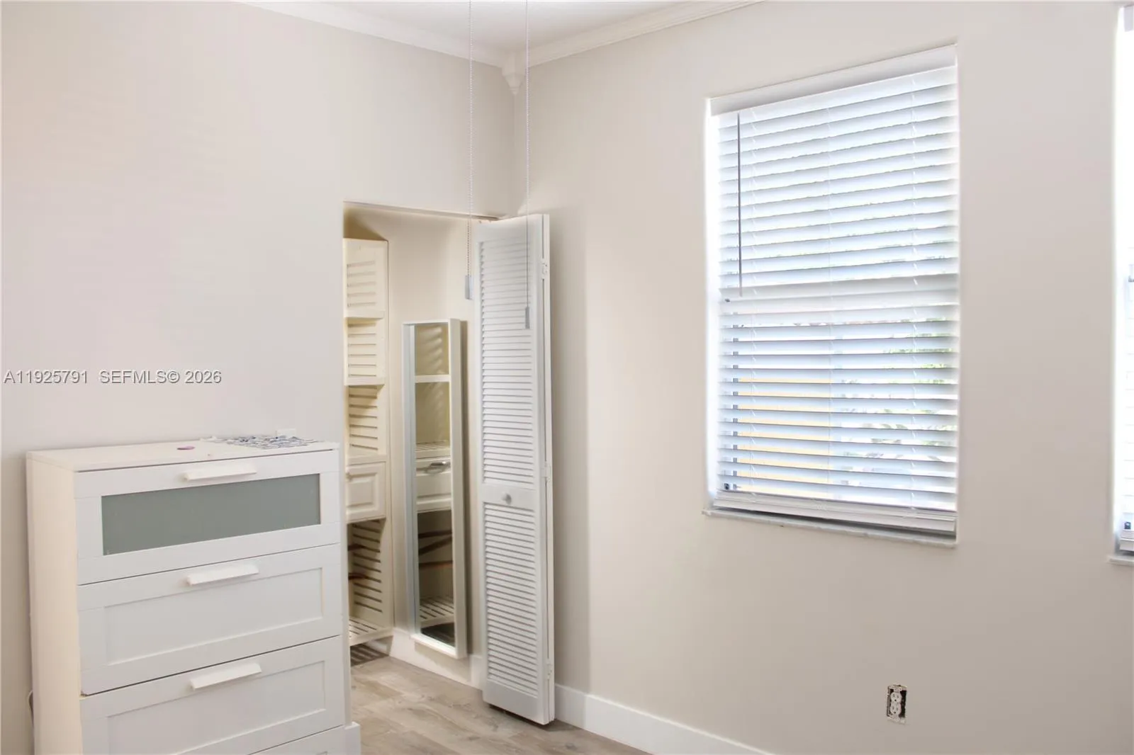 10866 Nw 51st Ln, Doral, Florida 33178, Doral, Florida 33178, 3 Bedrooms Bedrooms, ,2 BathroomsBathrooms,Residential,For Sale,10866 Nw 51st Ln, Doral, Florida 33178,A11925791