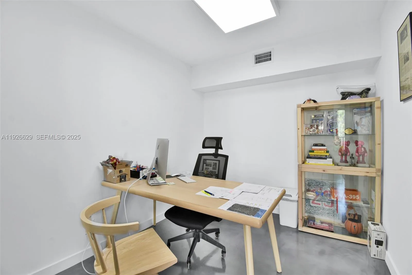 2990 Griffin Rd 204, Dania Beach, Florida 33312, Dania Beach, Florida 33312, ,Commercial Lease,For Rent,2990 Griffin Rd 204, Dania Beach, Florida 33312,A11926629