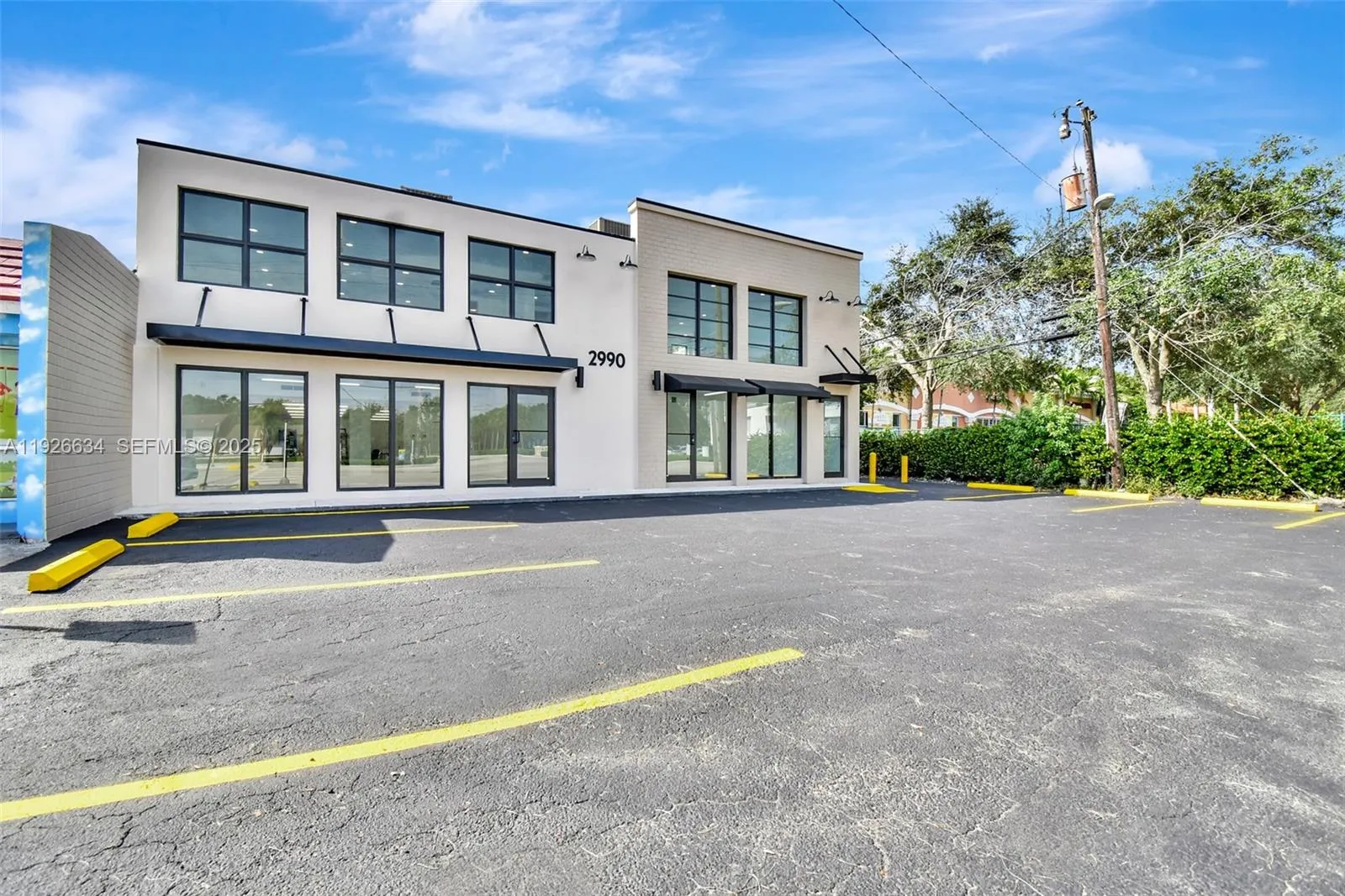 2990 Griffin Rd 1, Dania Beach, Florida 33312, Dania Beach, Florida 33312, ,Commercial Lease,For Rent,2990 Griffin Rd 1, Dania Beach, Florida 33312,A11926634