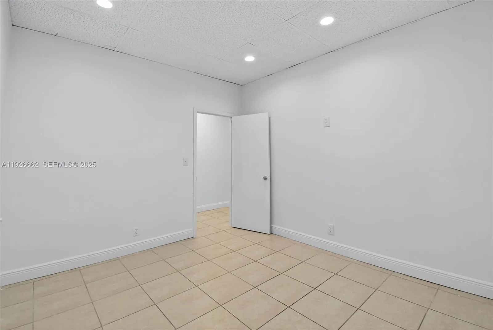 3801 N University Dr 402, Sunrise, Florida 33351, Sunrise, Florida 33351, ,Commercial Lease,For Rent,3801 N University Dr 402, Sunrise, Florida 33351,A11926662