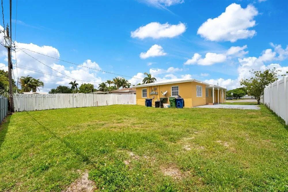 417 Sw 3rd St, Hallandale Beach, Florida 33009, Hallandale Beach, Florida 33009, ,Residential Income,For Sale,417 Sw 3rd St, Hallandale Beach, Florida 33009,A11926805