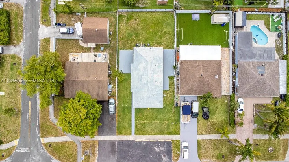 417 Sw 3rd St, Hallandale Beach, Florida 33009, Hallandale Beach, Florida 33009, ,Residential Income,For Sale,417 Sw 3rd St, Hallandale Beach, Florida 33009,A11926805
