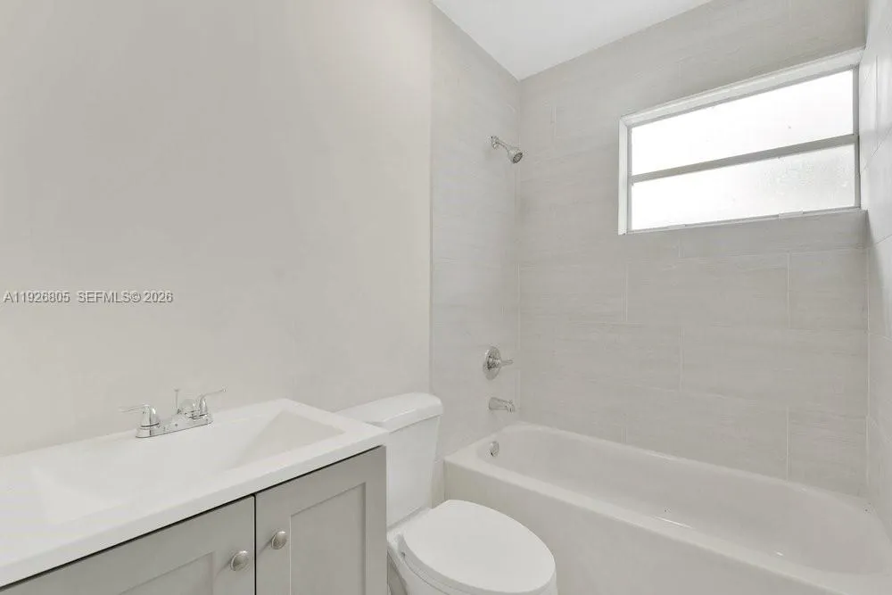 417 Sw 3rd St, Hallandale Beach, Florida 33009, Hallandale Beach, Florida 33009, ,Residential Income,For Sale,417 Sw 3rd St, Hallandale Beach, Florida 33009,A11926805