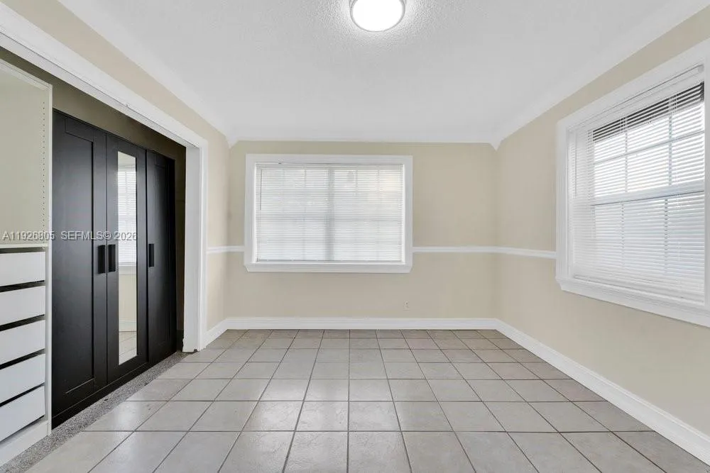 417 Sw 3rd St, Hallandale Beach, Florida 33009, Hallandale Beach, Florida 33009, ,Residential Income,For Sale,417 Sw 3rd St, Hallandale Beach, Florida 33009,A11926805