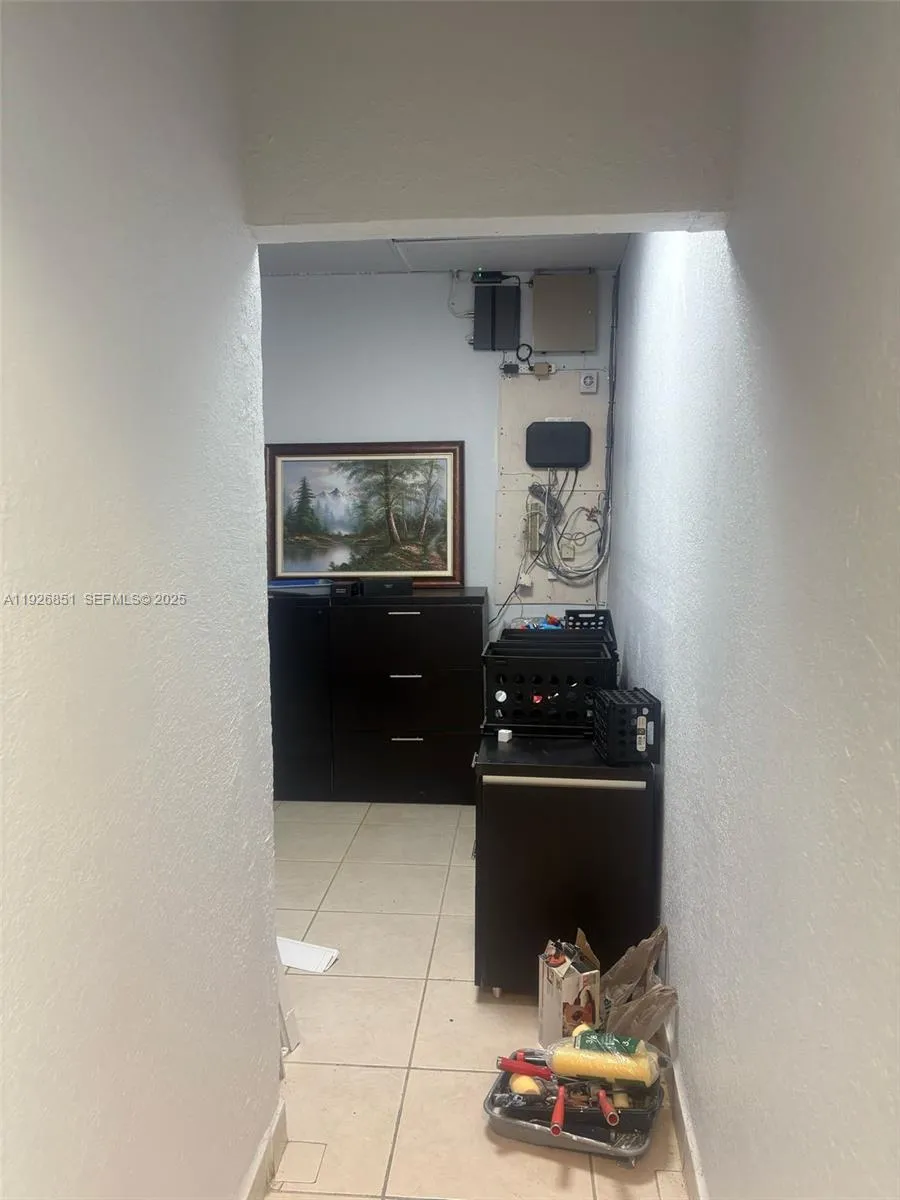 828 W Pembroke Rd, Hallandale Beach, Florida 33009, Hallandale Beach, Florida 33009, ,Commercial Lease,For Rent,828 W Pembroke Rd, Hallandale Beach, Florida 33009,A11926851