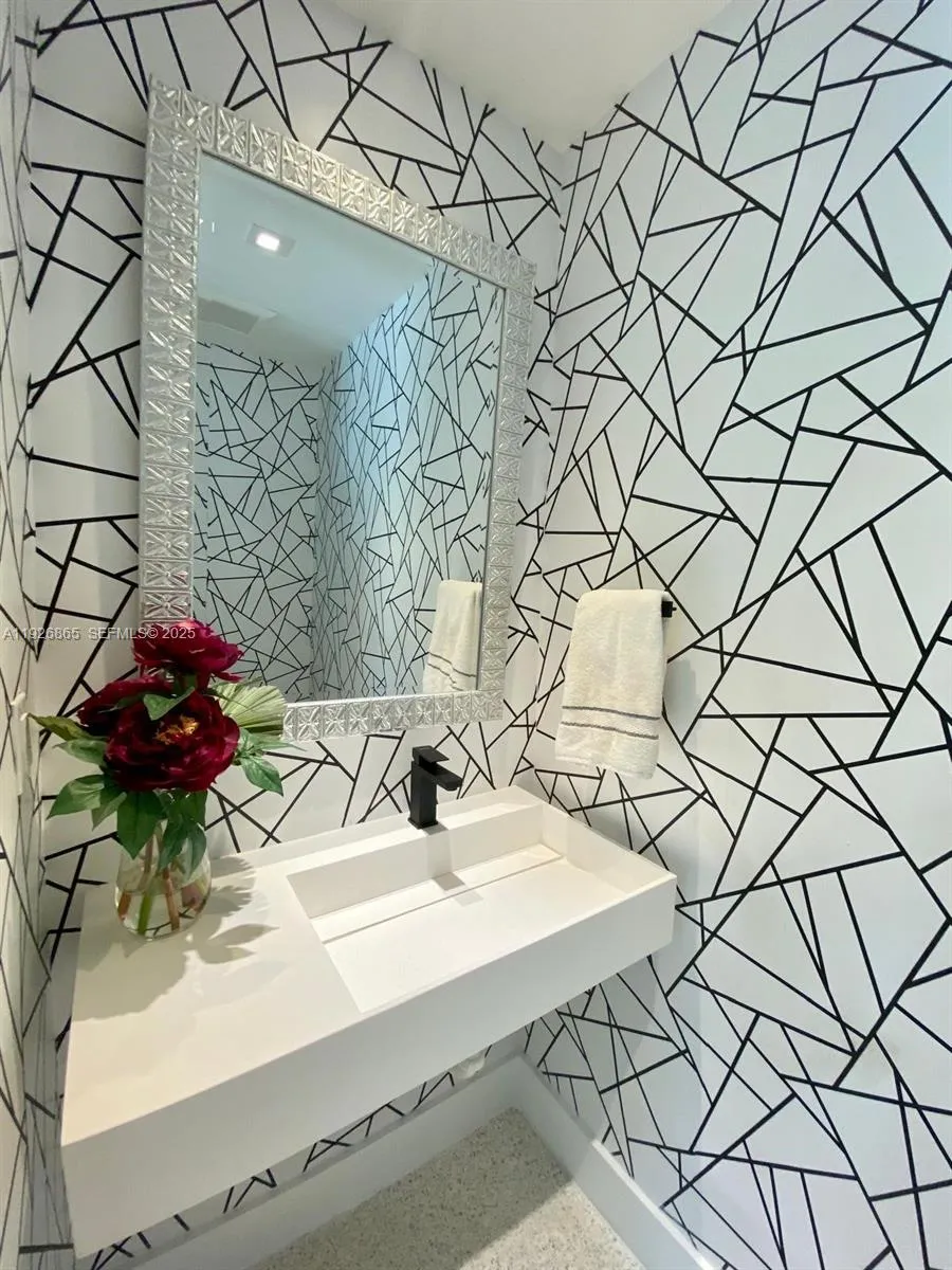 9121 Sw 85th St 2, Miami, Florida 33173, Miami, Florida 33173, 4 Bedrooms Bedrooms, ,3 BathroomsBathrooms,Residential Lease,For Rent,9121 Sw 85th St 2, Miami, Florida 33173,A11926865