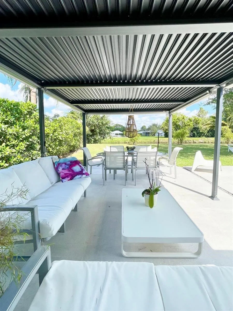 9121 Sw 85th St 2, Miami, Florida 33173, Miami, Florida 33173, 4 Bedrooms Bedrooms, ,3 BathroomsBathrooms,Residential Lease,For Rent,9121 Sw 85th St 2, Miami, Florida 33173,A11926865