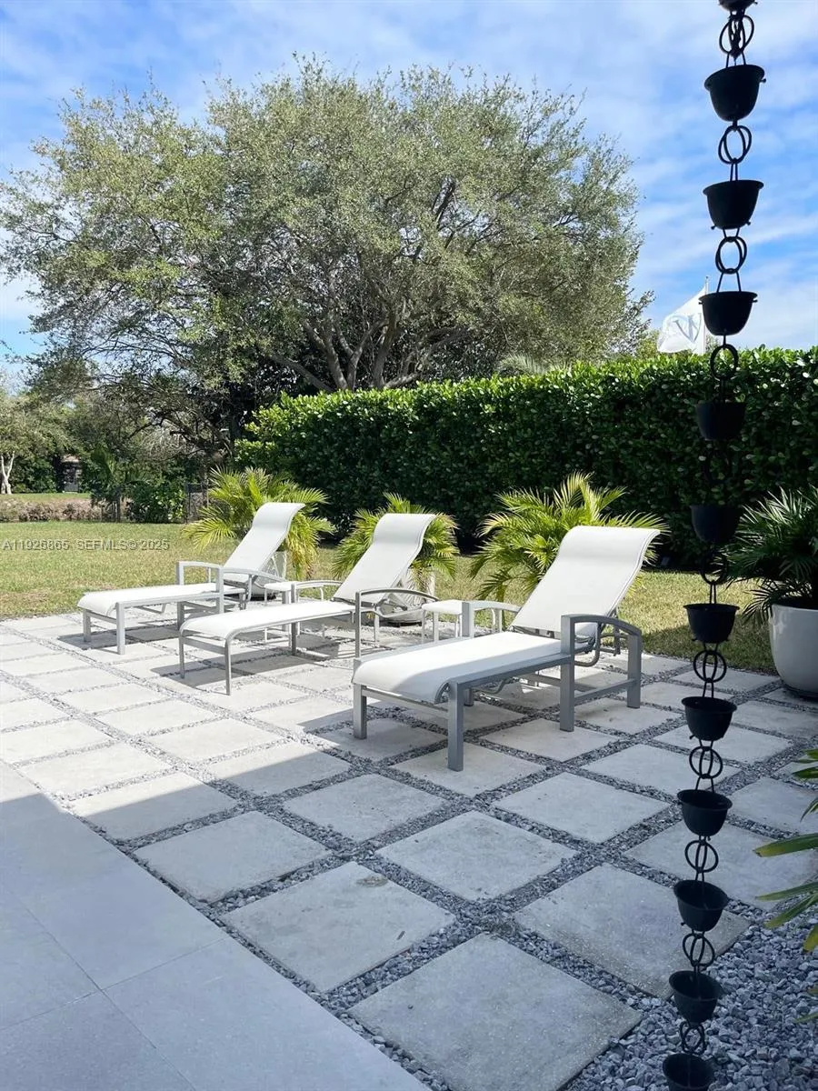 9121 Sw 85th St 2, Miami, Florida 33173, Miami, Florida 33173, 4 Bedrooms Bedrooms, ,3 BathroomsBathrooms,Residential Lease,For Rent,9121 Sw 85th St 2, Miami, Florida 33173,A11926865