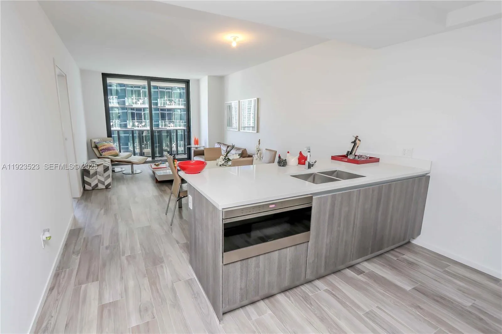 801 S Miami Ave 3108, Miami, Florida 33130, Miami, Florida 33130, 1 Bedroom Bedrooms, ,2 BathroomsBathrooms,Residential,For Sale,801 S Miami Ave 3108, Miami, Florida 33130,A11923523