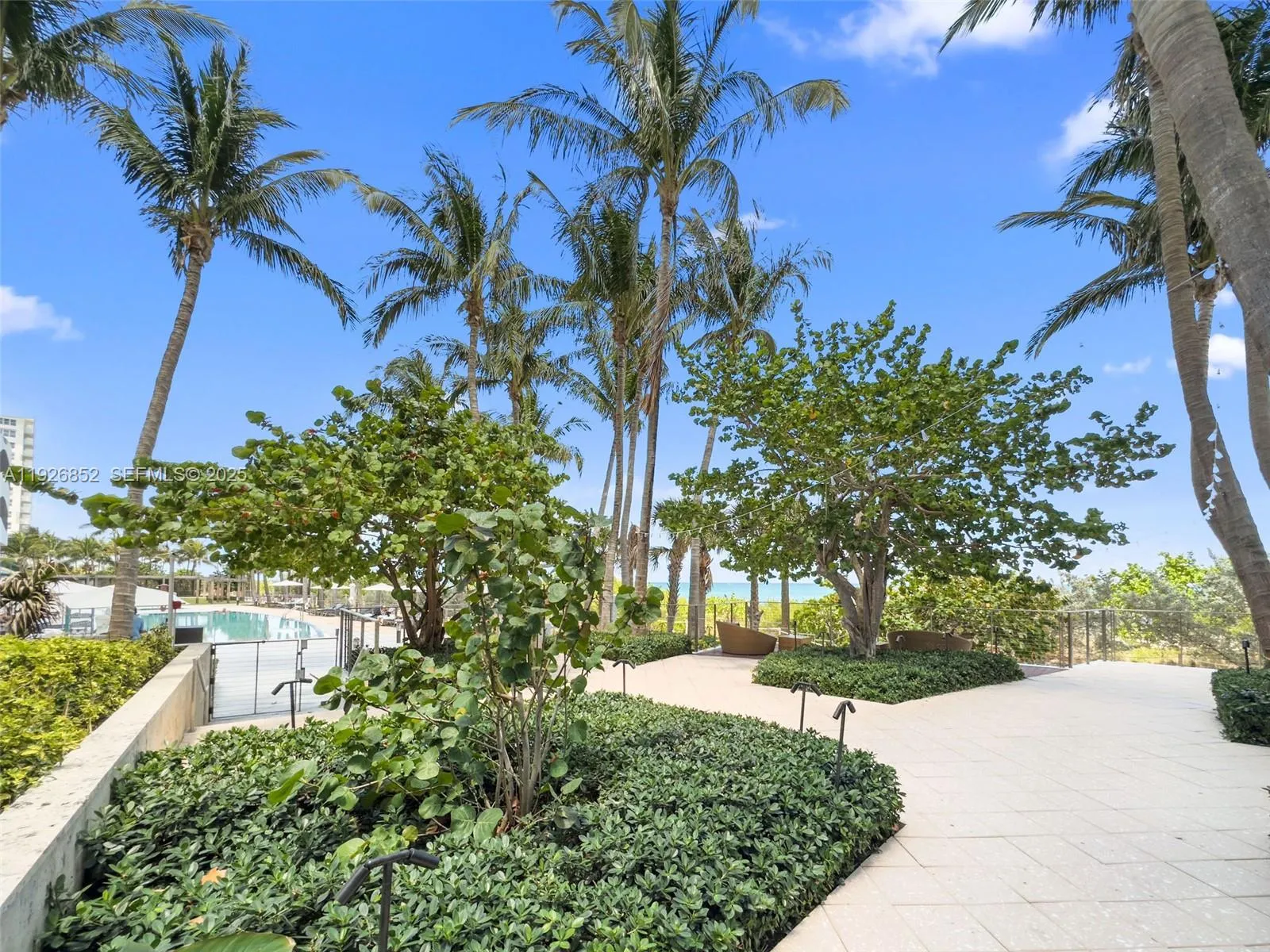 6801 Collins Ave 614 (legal 609), Miami Beach, Flo, Miami Beach, Florida 33141, 1 Bedroom Bedrooms, ,1 BathroomBathrooms,Residential,For Sale,6801 Collins Ave 614 (legal 609), Miami Beach, Flo,A11926852