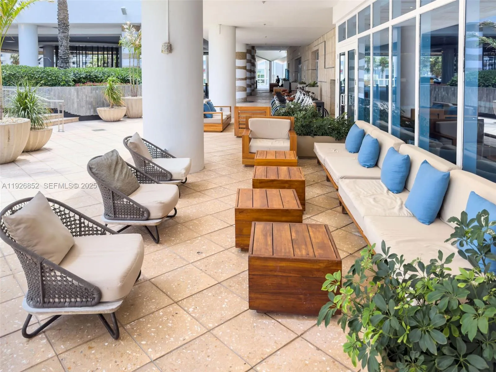 6801 Collins Ave 614 (legal 609), Miami Beach, Flo, Miami Beach, Florida 33141, 1 Bedroom Bedrooms, ,1 BathroomBathrooms,Residential,For Sale,6801 Collins Ave 614 (legal 609), Miami Beach, Flo,A11926852
