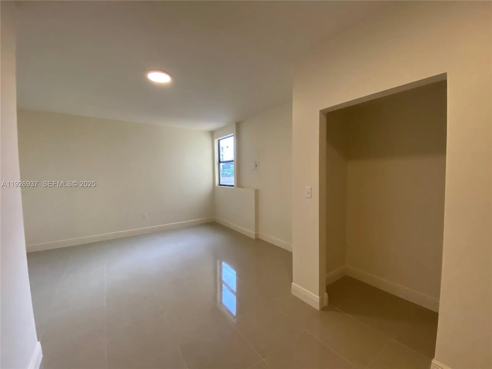 219 N 21st Ave 200, Hollywood, Florida 33020, Hollywood, Florida 33020, ,Commercial Lease,For Rent,219 N 21st Ave 200, Hollywood, Florida 33020,A11926937