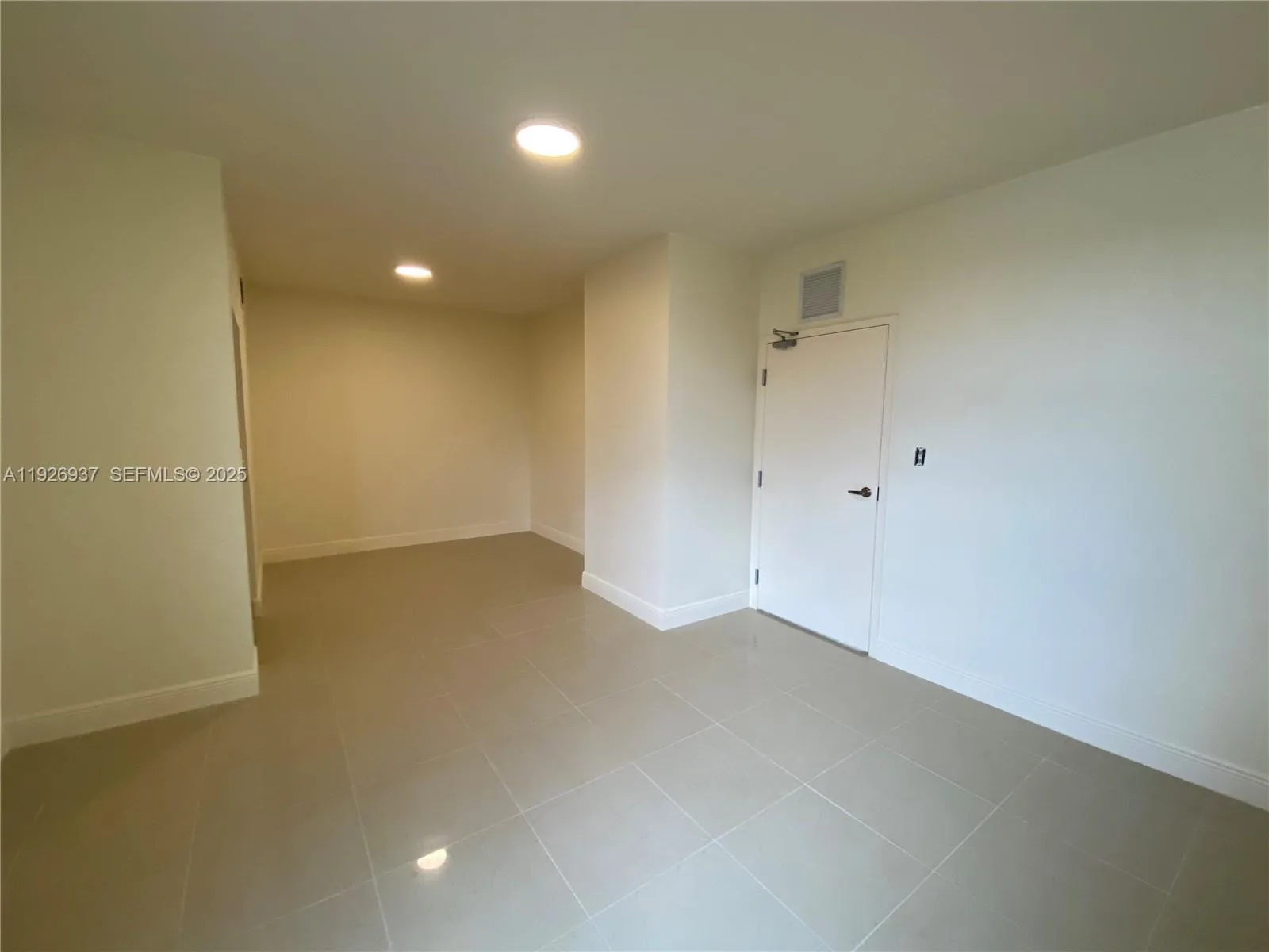 219 N 21st Ave 200, Hollywood, Florida 33020, Hollywood, Florida 33020, ,Commercial Lease,For Rent,219 N 21st Ave 200, Hollywood, Florida 33020,A11926937